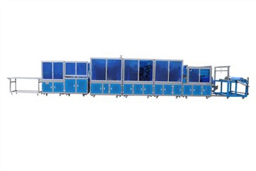 Macchina per la fabbricazione di camici chirurgici rinforzati ad ultrasuoni per uso medico